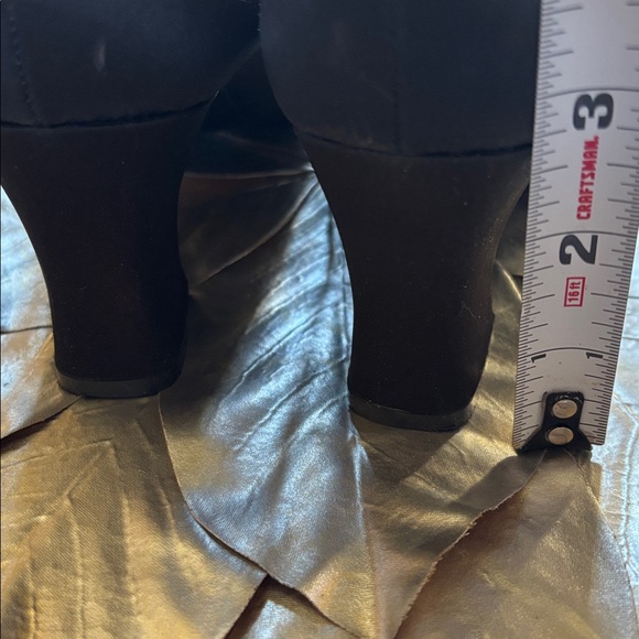 Karen Scott Black Square-Toe Bow Pumps - Picture 4 of 8